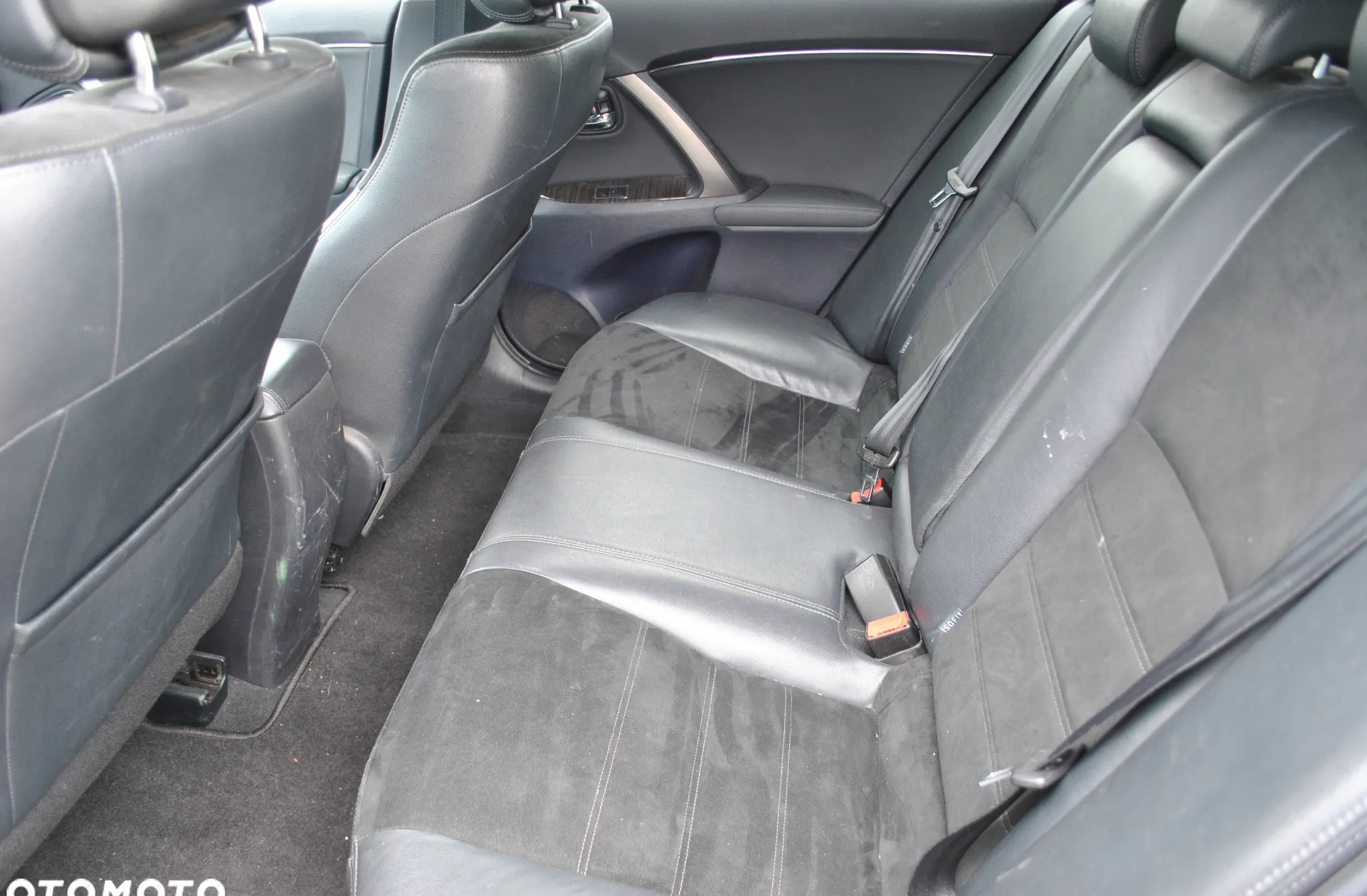 Toyota Avensis cena 25499 przebieg: 183807, rok produkcji 2012 z Nowe Warpno małe 466